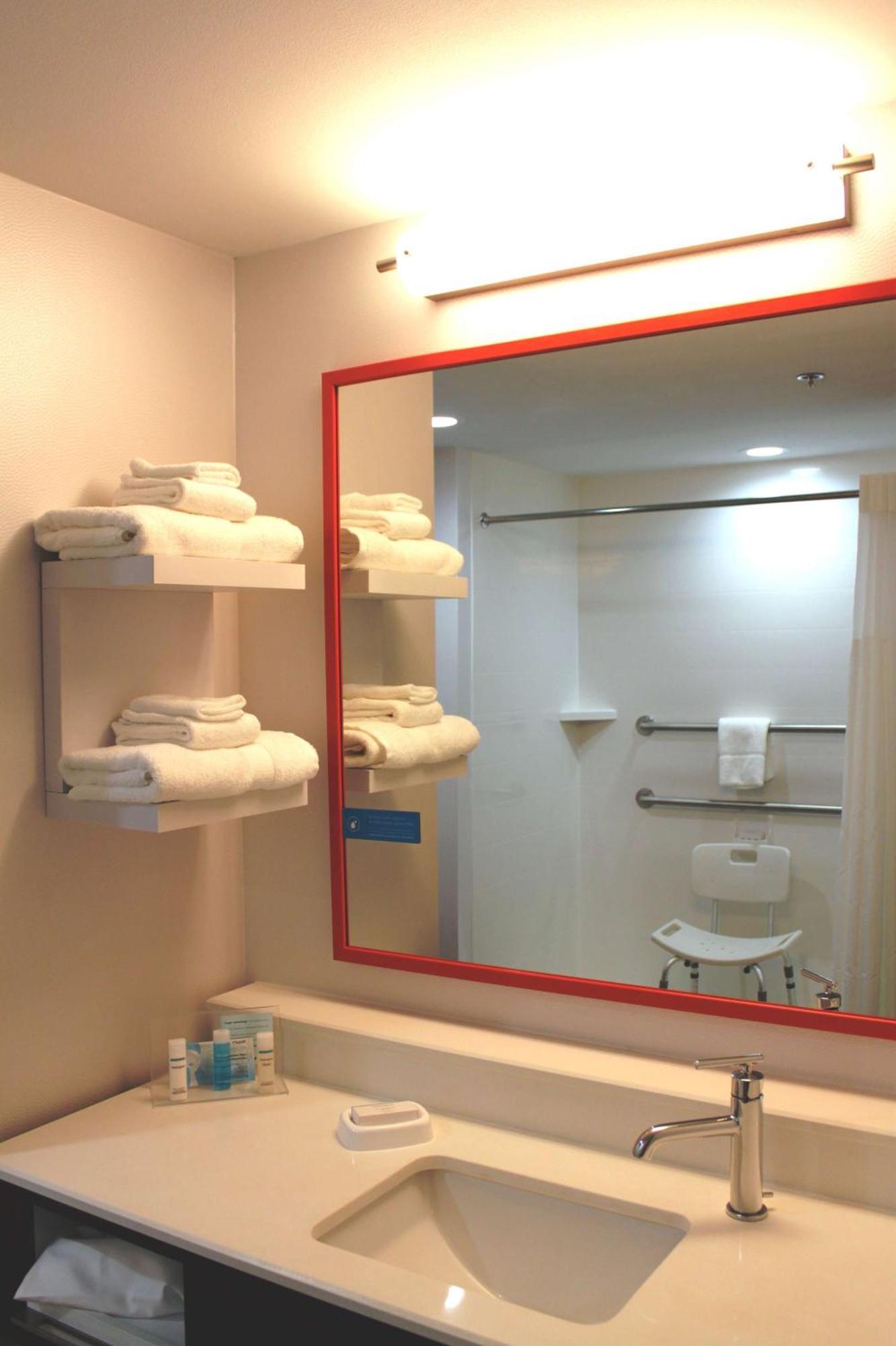 Hampton Inn Forsyth Dış mekan fotoğraf