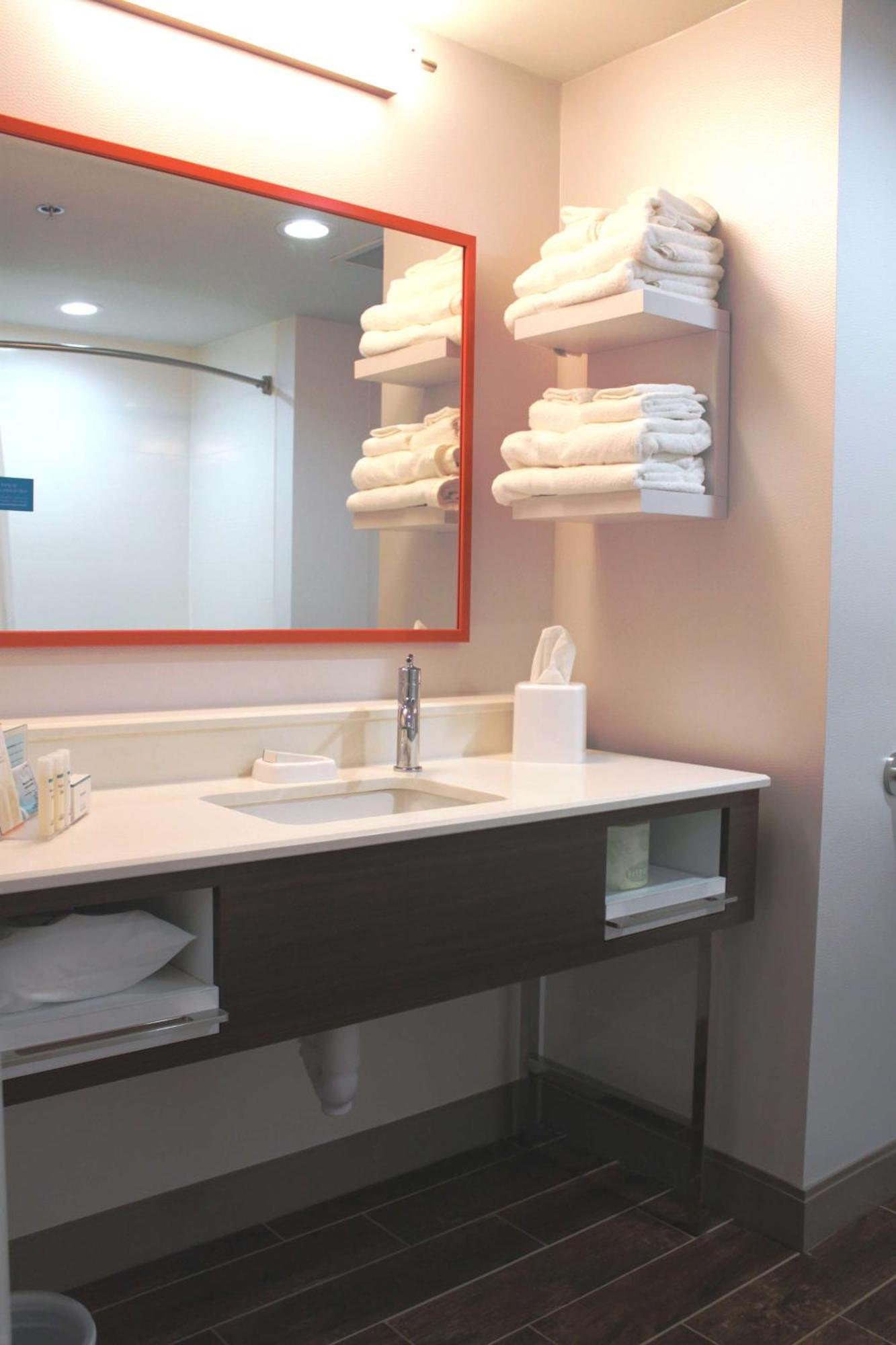 Hampton Inn Forsyth Dış mekan fotoğraf