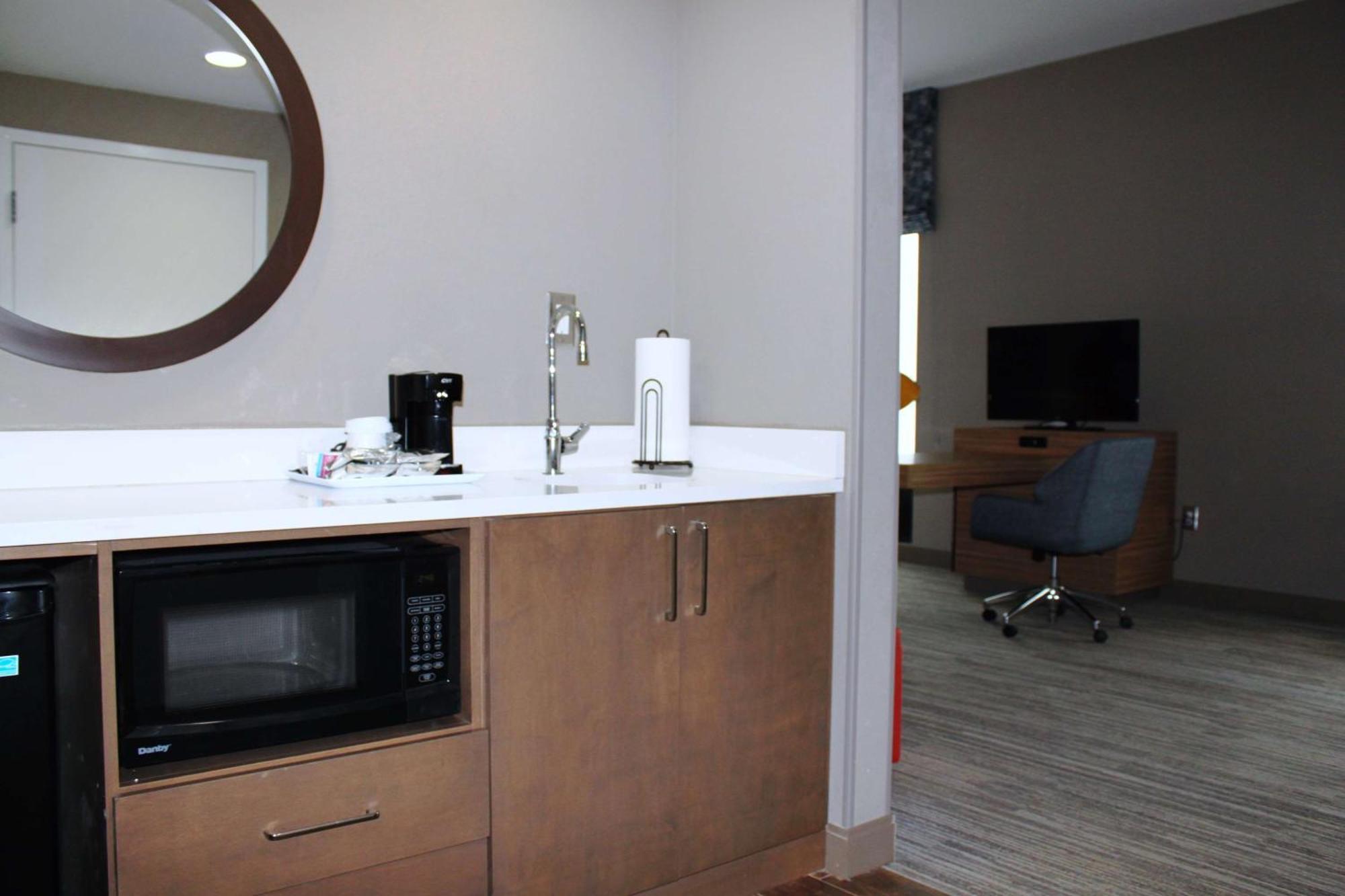 Hampton Inn Forsyth Dış mekan fotoğraf