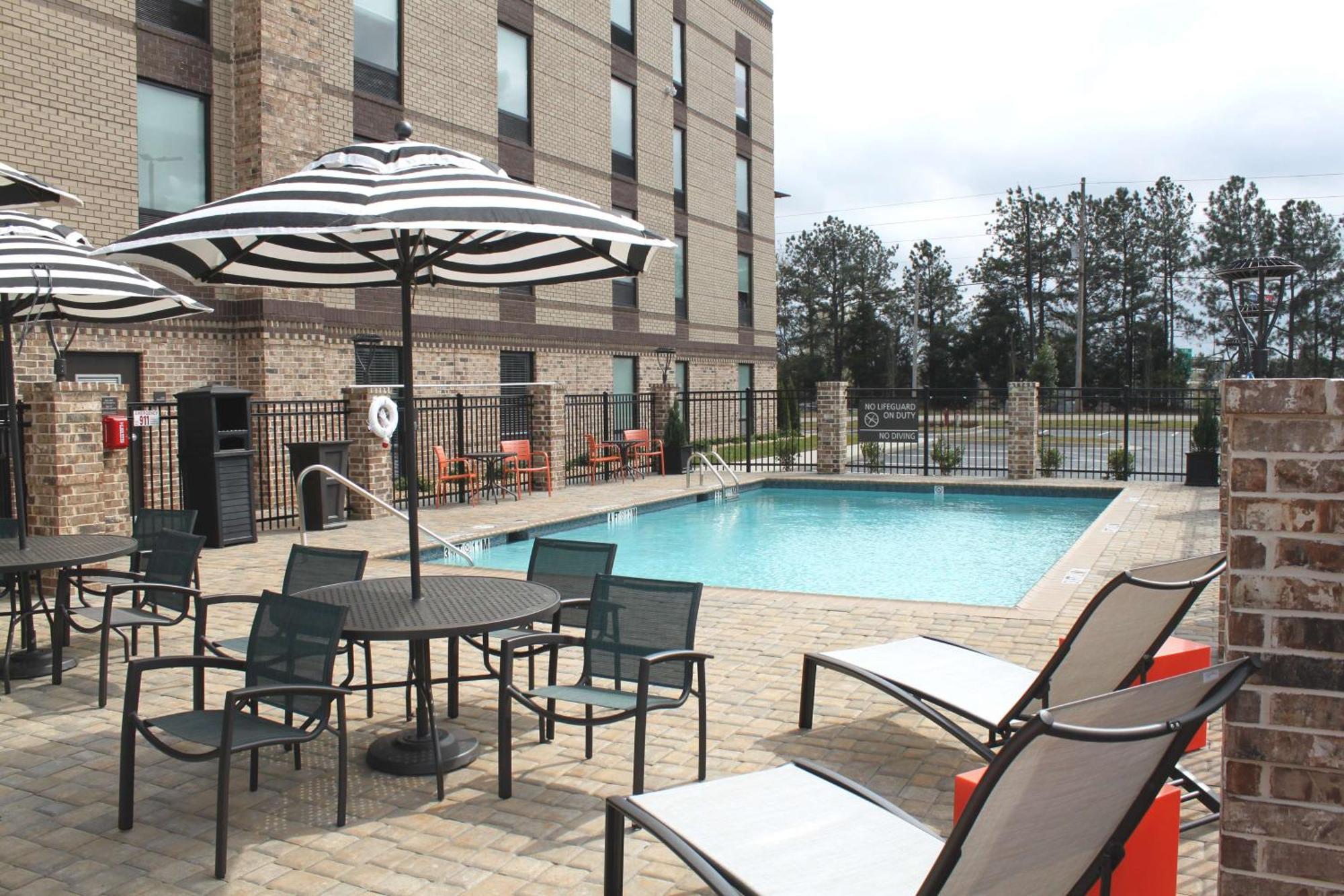 Hampton Inn Forsyth Dış mekan fotoğraf